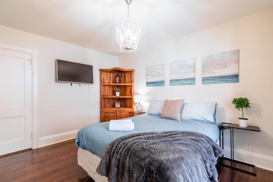 Photo of Bedroom in Chaplin Estates