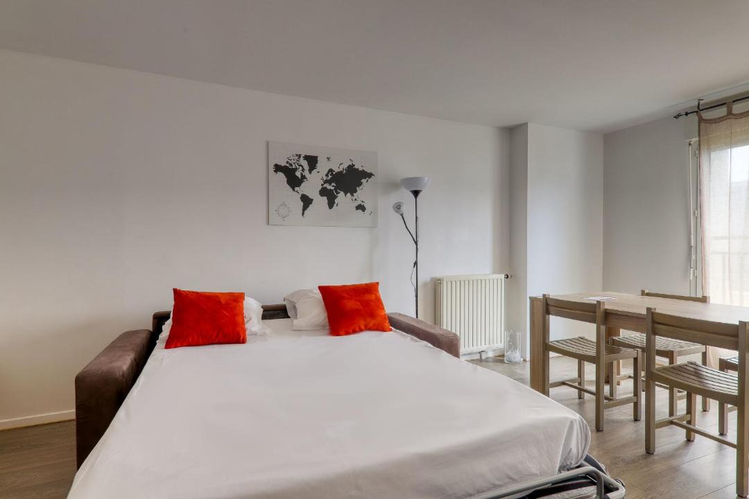 Photo of Bedroom in Magny-le-Hongre