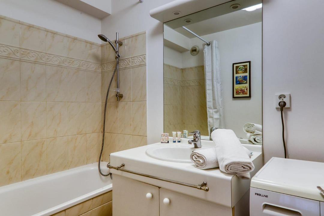 Photo of Bathroom in Magny-le-Hongre