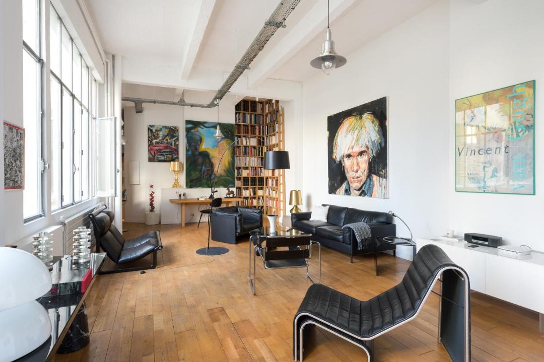 Photo of Livingroom in Archives