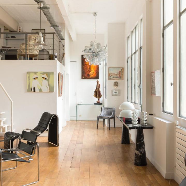 Photo of Livingroom in Archives