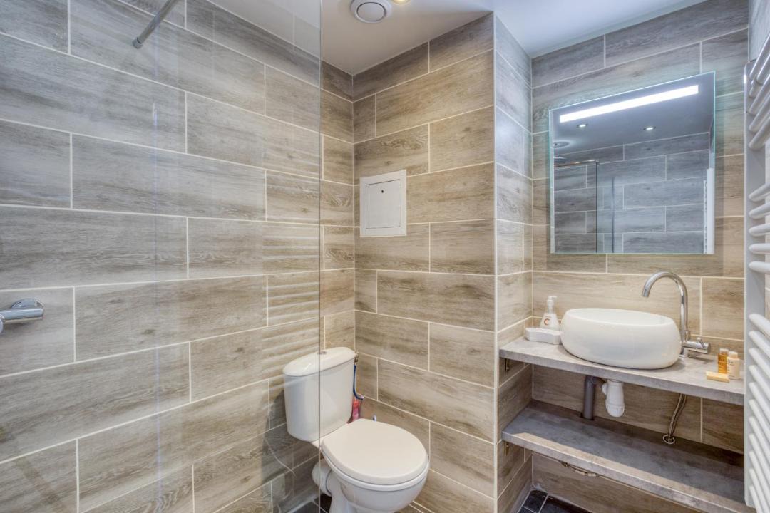 Photo of Bathroom in Magny-le-Hongre