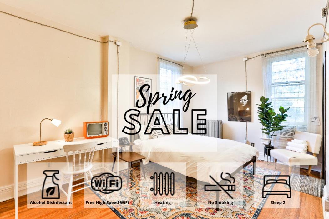 Photo of Livingroom in Parkdale