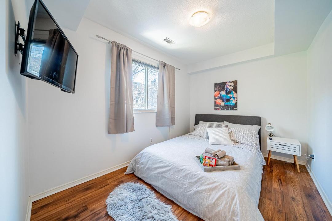 Photo of Bedroom in Cabbagetown South