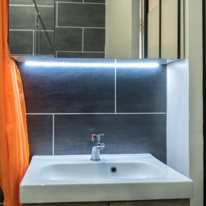 Photo of Bathroom in Pere Lachaise