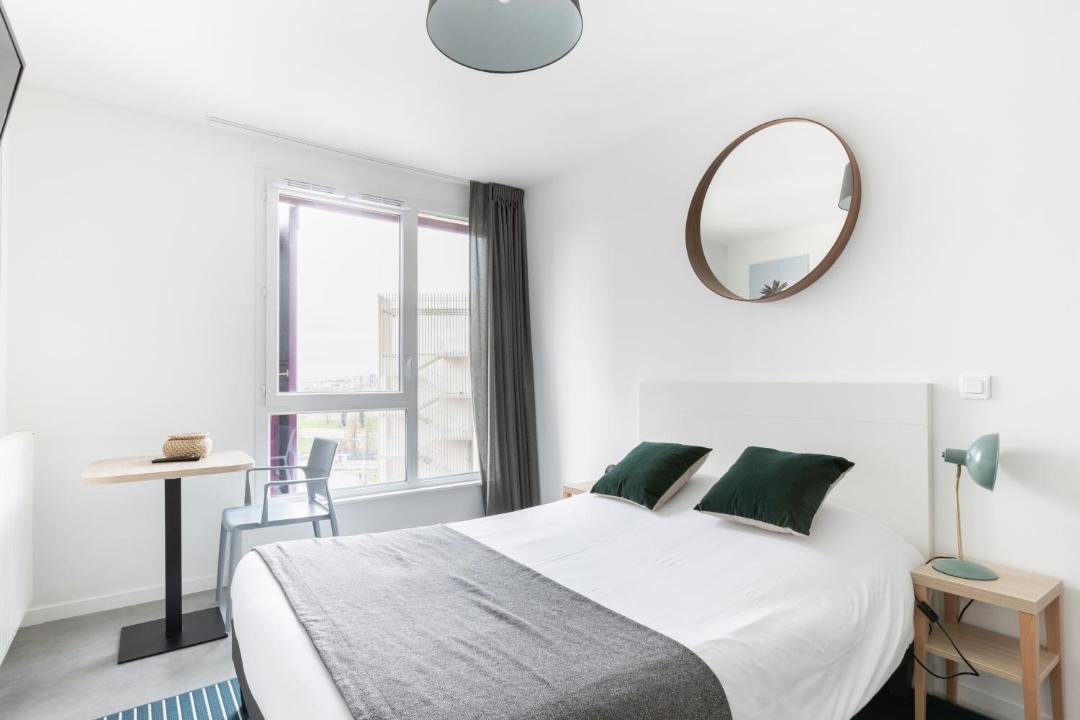 Photo of Bedroom in Bagnolet
