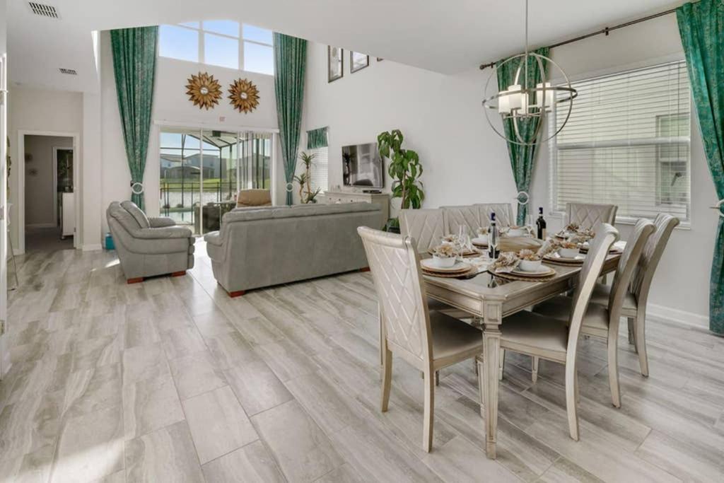 Photo of Livingroom in Kissimmee