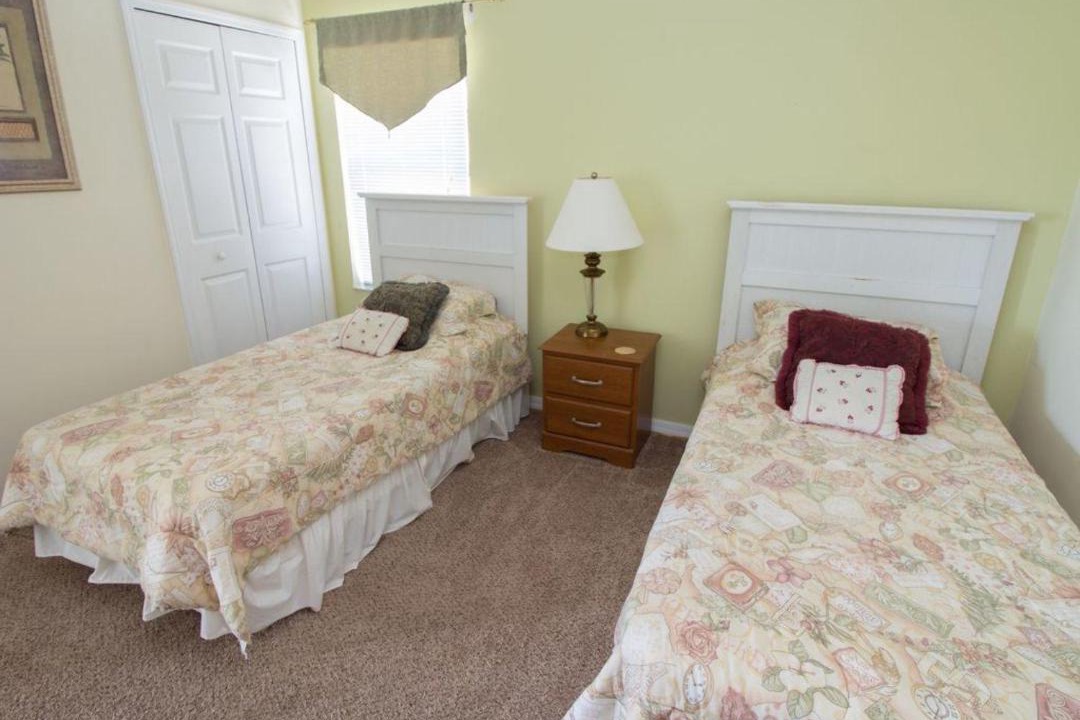 Photo of Bedroom in Seasons