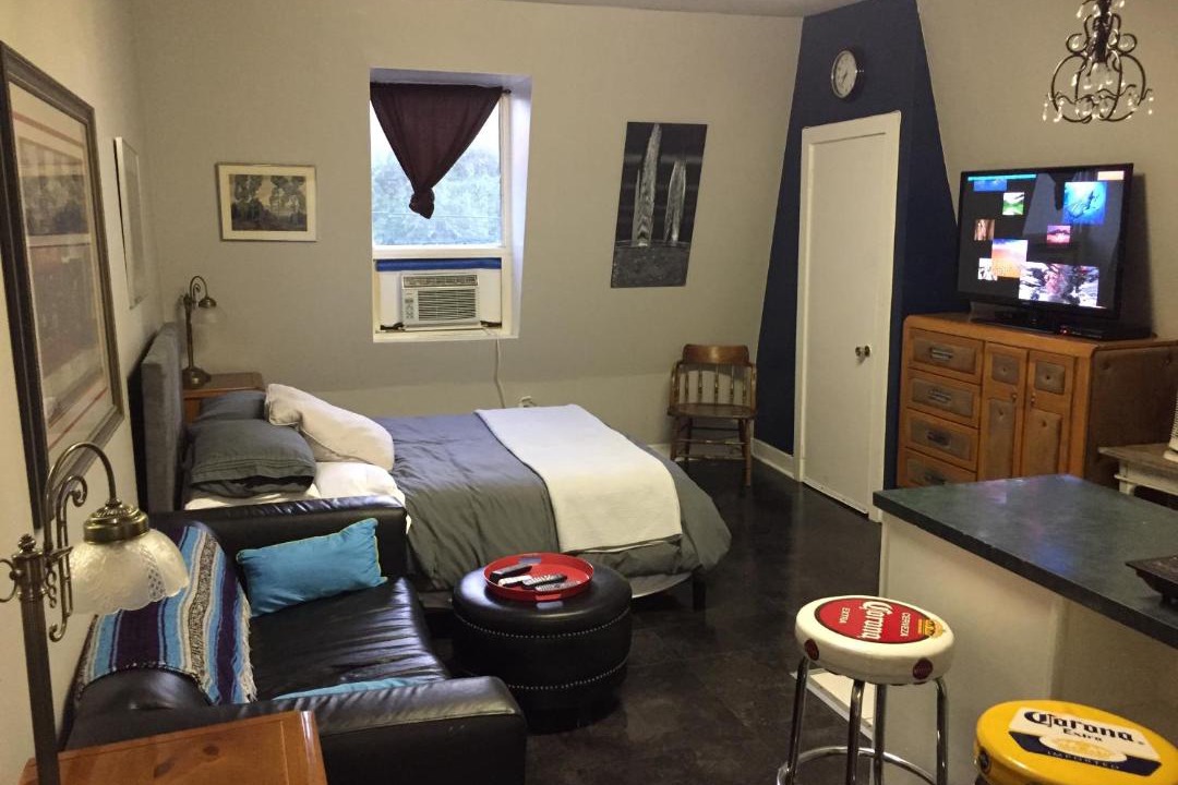 Photo of Livingroom in Cabbagetown