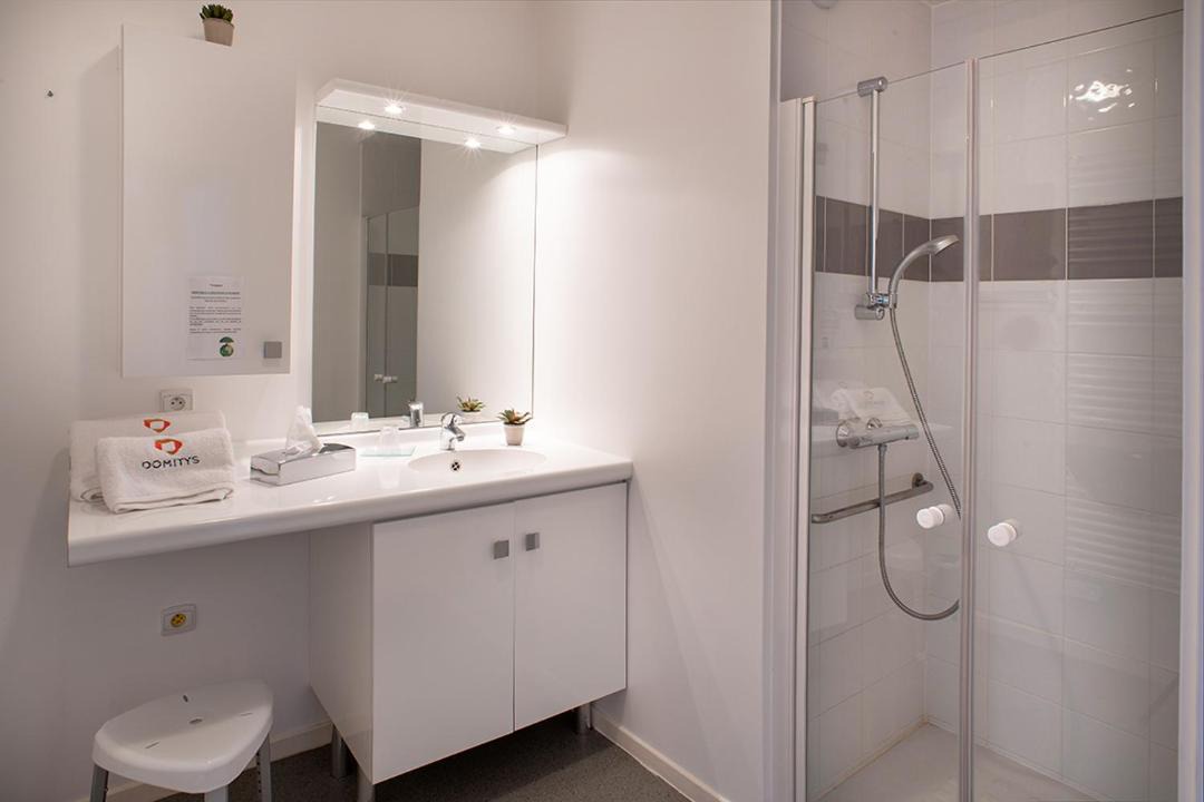 Photo of Bathroom in Villeneuve-le-Roi