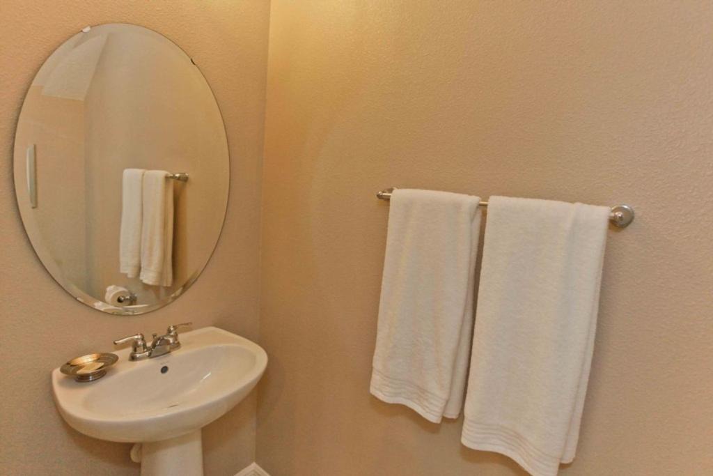Photo of Bathroom in Loughman