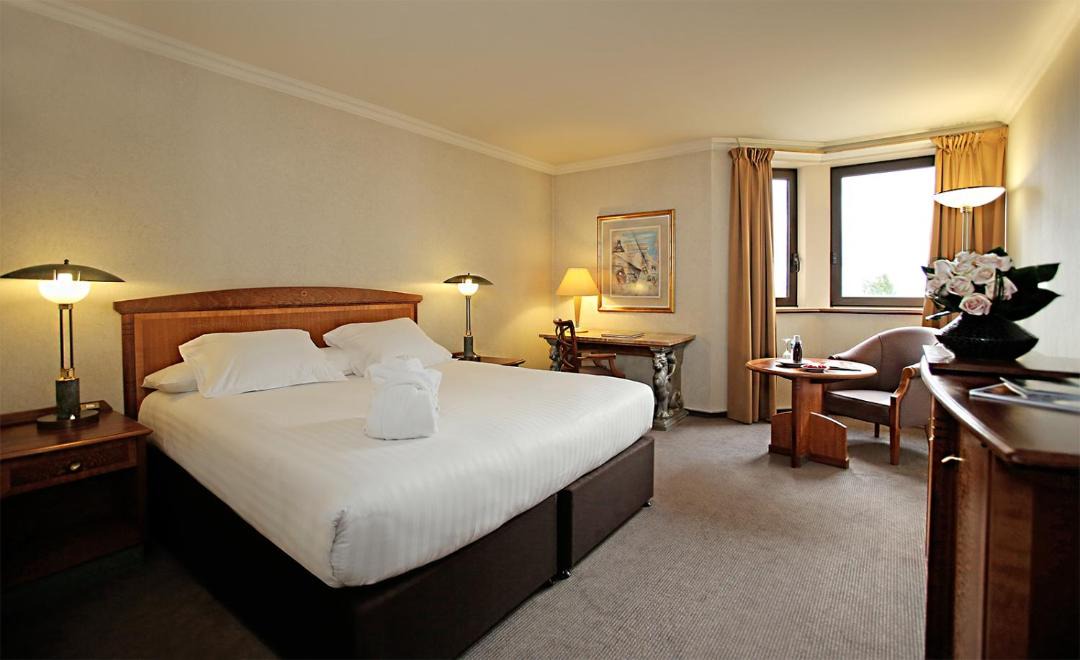 Photo of Bedroom in Roissy-en-France