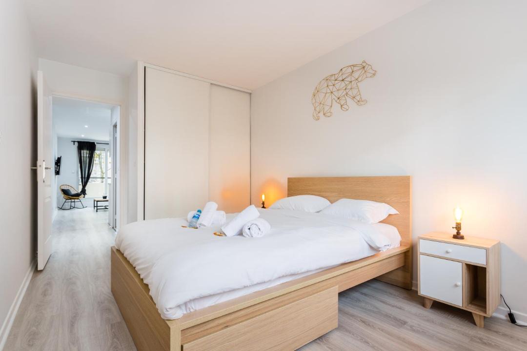 Photo of Bedroom in Prince–Marmottan