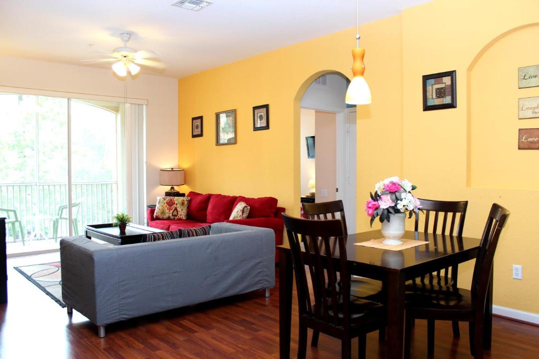 Photo of Livingroom in Windsor Hills