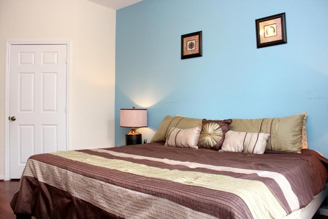 Photo of Bedroom in Windsor Hills