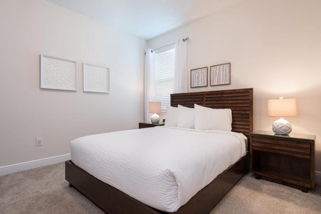 Photo of Bedroom in Bay Lake