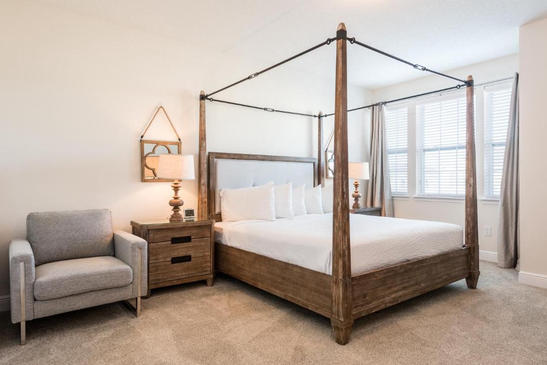 Photo of Bedroom in Bay Lake