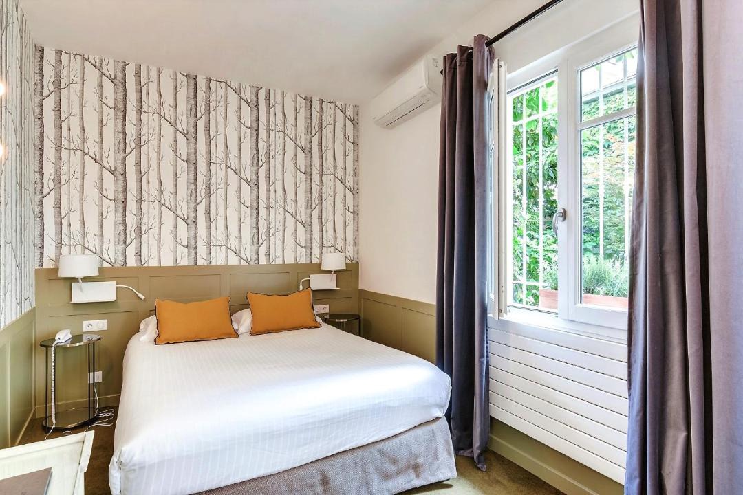 Photo of Bedroom in Passy