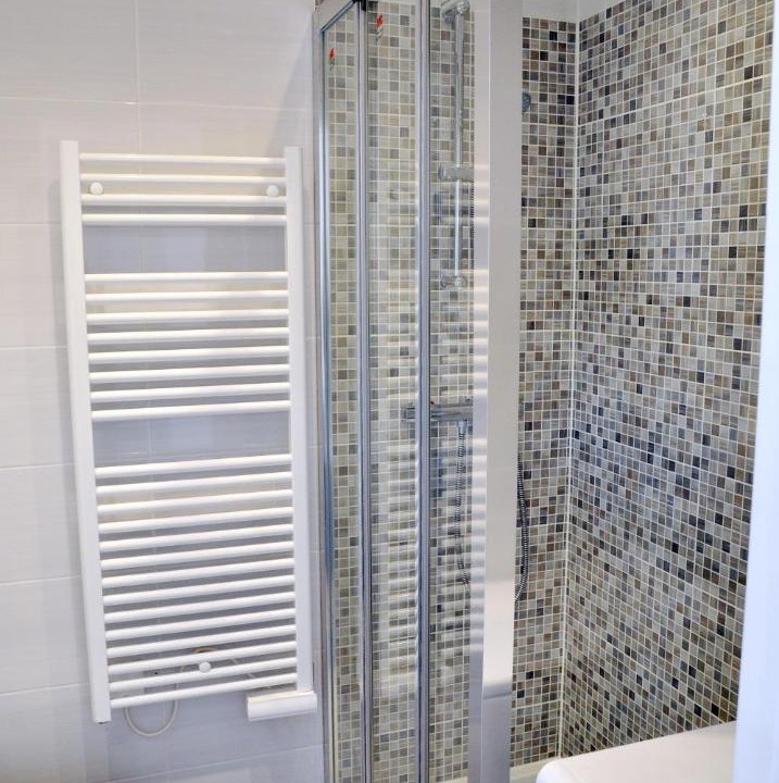 Photo of Bathroom in Centre