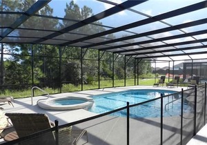 ** 2 Master Suites * One Level * Huge Pool and Spa / Hot Tub**