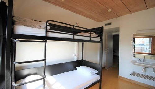Bed in 2-Bed Female Dormitory with Ensuite Bathroom