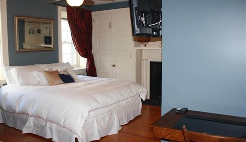 Room (Room #1)