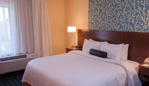 Room, 1 King Bed, Hearing Accessible