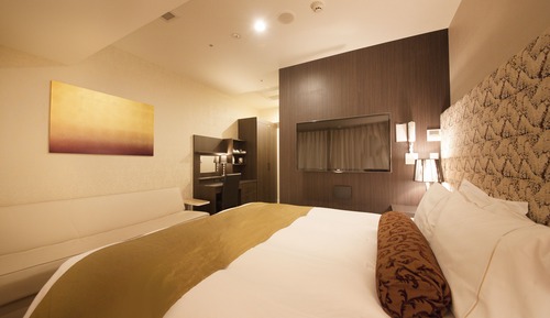 Superior King Room -Non Smoking (1 King Bed) - Sofa bed is from 3rd Adult
