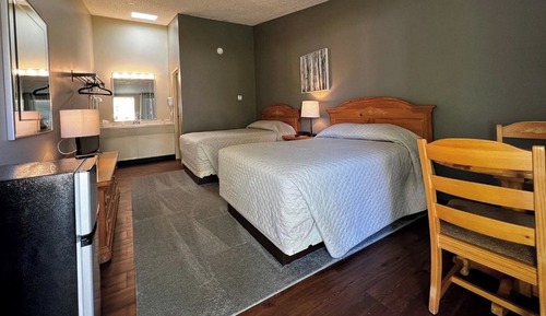 Standard Room, 2 Double Beds, Non Smoking