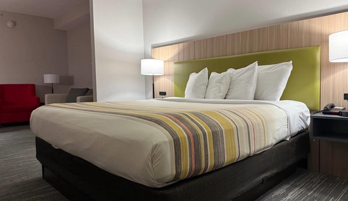 Studio Suite, 1 King Bed, Non Smoking