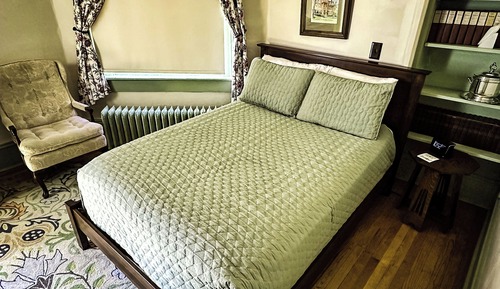 Deluxe Room, Ensuite, Courtyard View (Full Bed Guest Room)