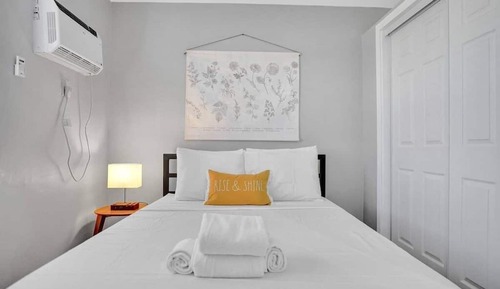 Panoramic Single Room, 1 Queen Bed