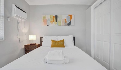 Elite Single Room, 1 Queen Bed, Non Smoking
