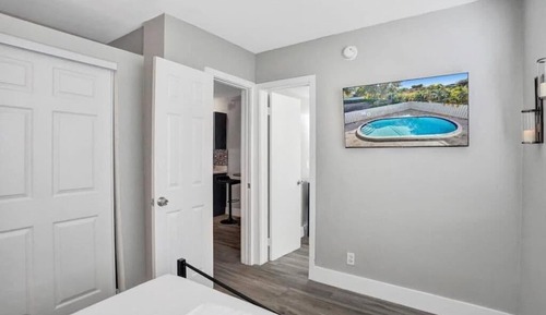 Junior Single Room, 1 Queen Bed with Sofa bed