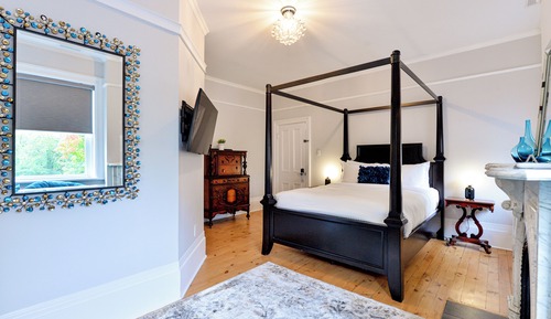 Deluxe Double Room, 1 Queen Bed, Private Bathroom, Resort View