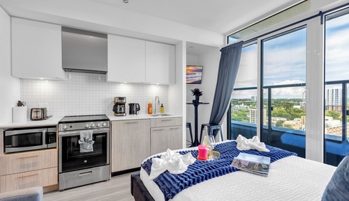 Deluxe Studio Suite, Balcony