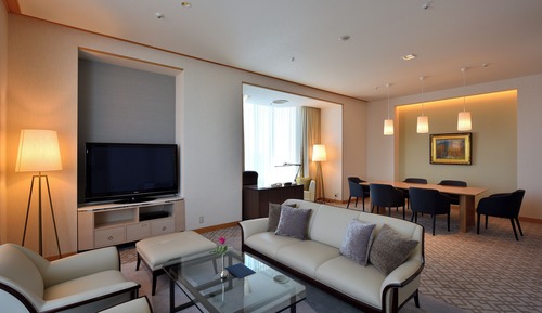 Tower Building High Floor Pent House Suite Twin, Non Smoking