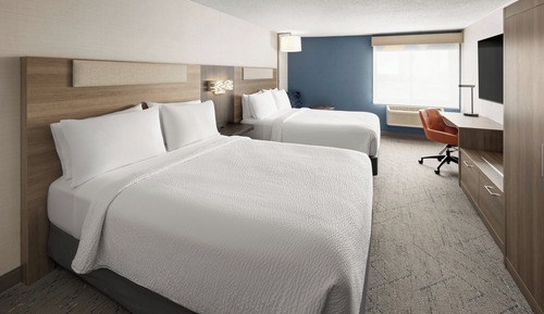 Standard Room, 2 Queen Beds, River View