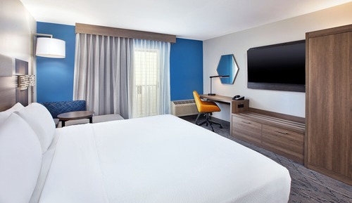 Standard Room, 1 King Bed (LEISURE)