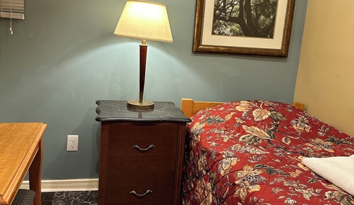 Single Bedroom, 1 Single Bed, Shared Bathroom