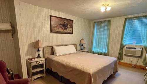 Deluxe Room, 1 King Bed