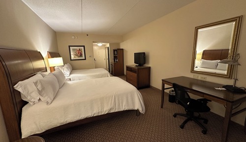 Room, 2 Queen Beds, Non Smoking, Bathtub