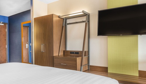 Standard Room, 1 King Bed, Accessible (Communications, Mobility)