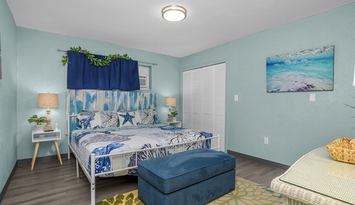 Grand Suite, 1 King Bed with Sofa bed, Pool View, Poolside