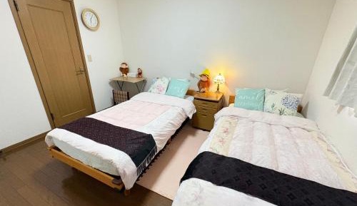 Twin Room with Shared Bathroom