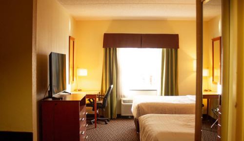 Queen Room with Two Queen Beds - Non-Smoking