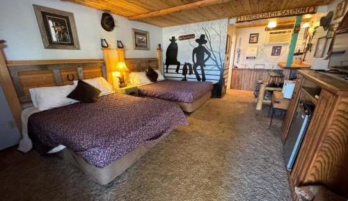 2 Queen Beds Non-Smoking