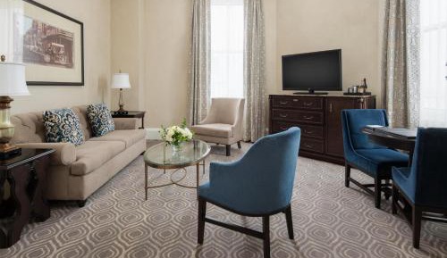 One-Bedroom King Suite