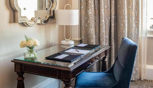 Deluxe Queen Room with Two Queen Beds