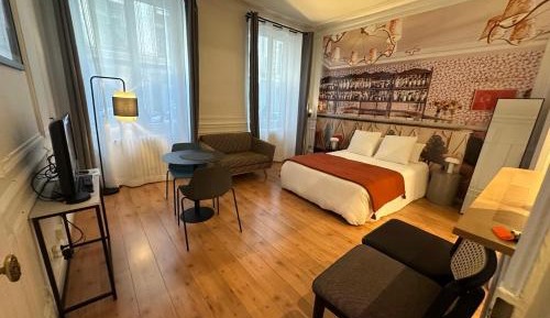 One-Bedroom Apartment